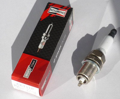 CHAMPION CET11P EON Titan Platin Zündkerze spark plug NEU OVP