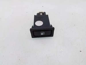TOYOTA AVENSIS Estate T25 Schalter zum Öffnen des Kraftstofftanks 35063836