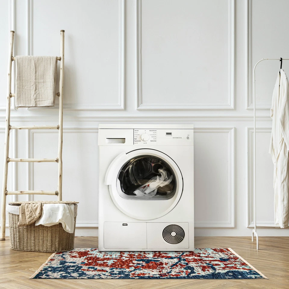 Red Traditional 3'0" x 5'0" Oriental Hand-knotted Wool Area Rug - Image 2 of 4