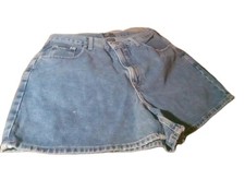 Size 12 Shorts New York Co Denim Womens Blue. Nice Condition Vintage 90s/y2k