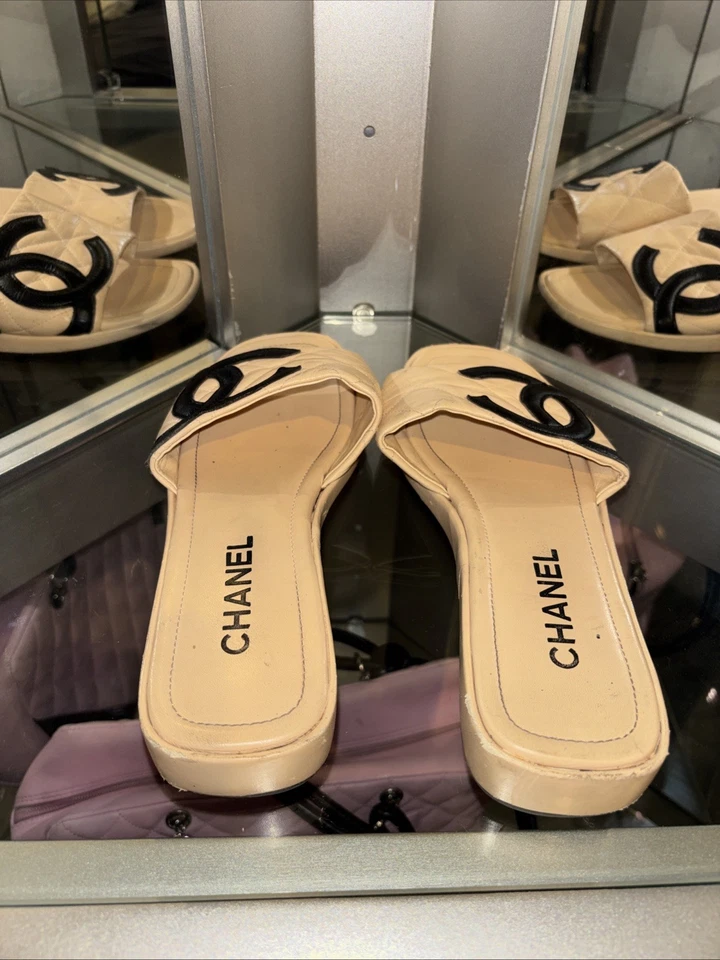 Chanel Slides  - Image 3 of 4