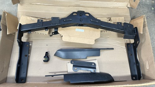 2017-2023 Toyota Highlander Tow Hitch  PT228-48174