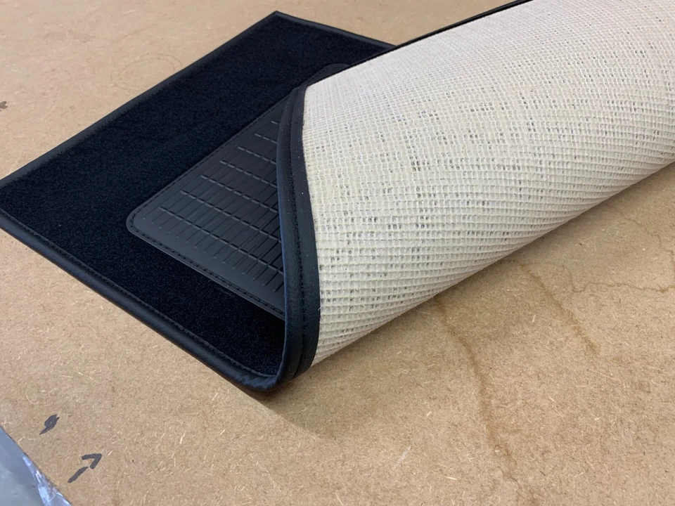 MIDGET 1500 RHD BLACK CARPET SET 1974-1980 - Image 4 of 4