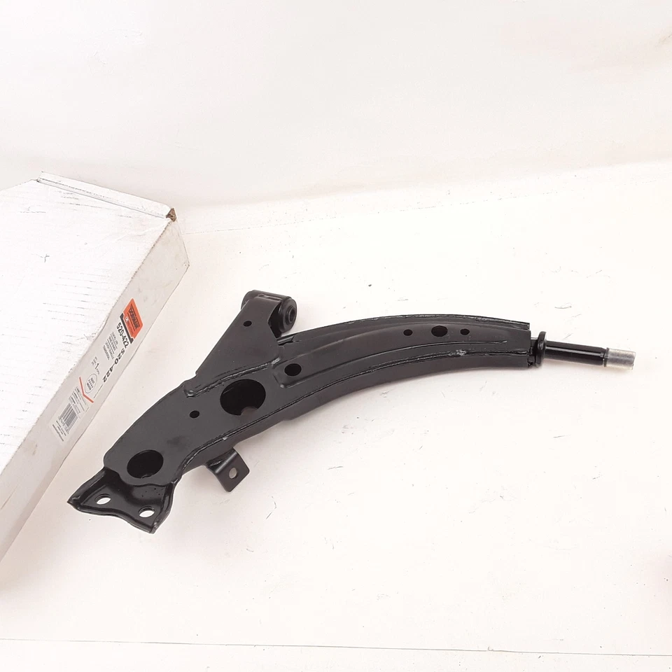 Brazo de control de suspensión inferior delantero derecho para Toyota Corolla (1988-1993) Foto 3 de 4