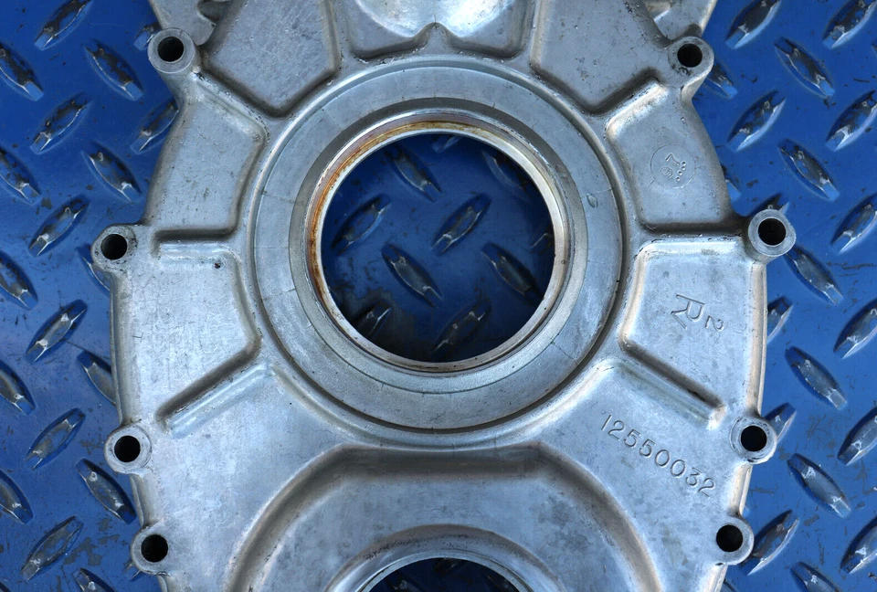 1996 Chevrolet Corvette C4 LT1 Engine Timing Chain Cover 12550032 - Image 4 of 4