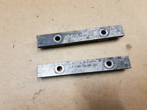 AUDI A3 8P 1.8 TFSI TURBOLADER HALTER ABGASKRÜMMER HALTERUNG 2X 6F253709A