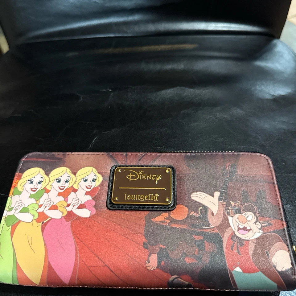Cartera Loungefly Disney Villains Gaston Cremallera Alrededor La Bella y la Bestia Nueva con Etiquetas Foto 2 de 2
