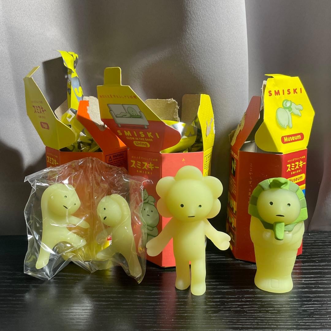 正規品SECRET SMISKI Yoga+Museum+Living SMISKI SECRET Yog+Museum+Living Yellow Authentic Toy Collection | eBay