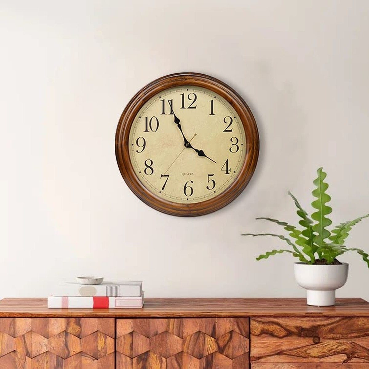 Old Oak 16-Inch Solid Wood Silent Non-Ticking Decorative Wall