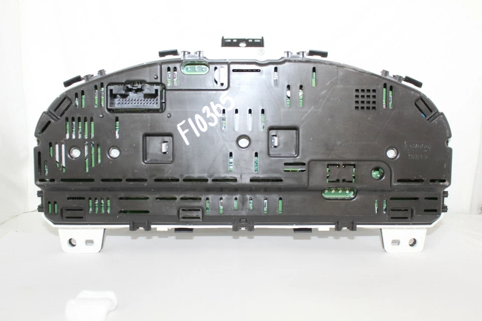 Cuadro de instrumentos velocímetro medidores de panel de instrumentos Mercury Milan 2010 13.278 millas Foto 4 de 4