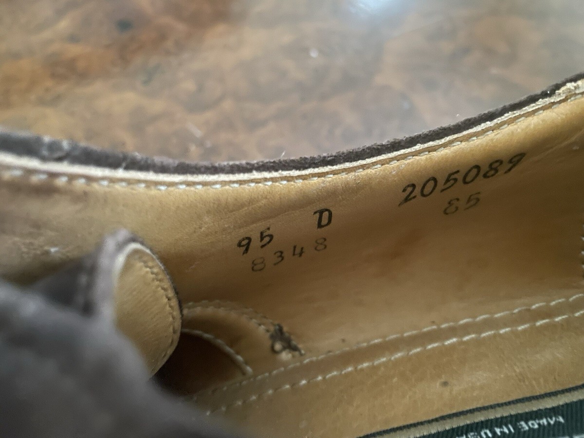 COLE HAAN Made in USA Vintage Snuff Suede Cap Toe Oxford  display picture 3