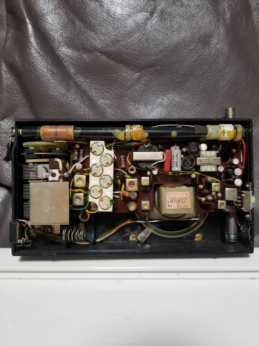 Rare 1960 SONY TR-815-B AM/SW 2 band SUPER SENSITIVE 8 stone Rare 1960 SONY TR-815-B AM/SW 2 band SUPER SENSITIVE 8 stone