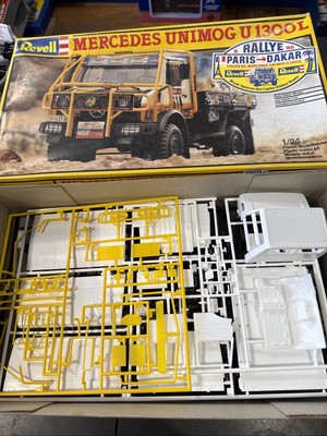 Seltene Revell 7450 Maßstab 1:24 Mercedes Benz Unimog U 1300L Paris Dakar Rallye 1986