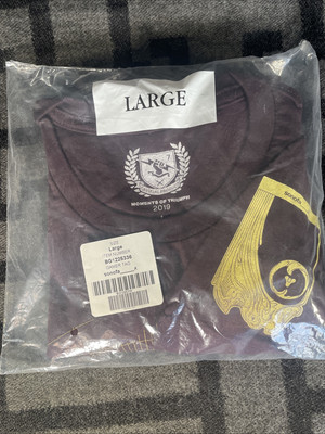 Destiny 2 Bungie Reward: Moments of Triumph 2019 T-shirt Large - NEW
