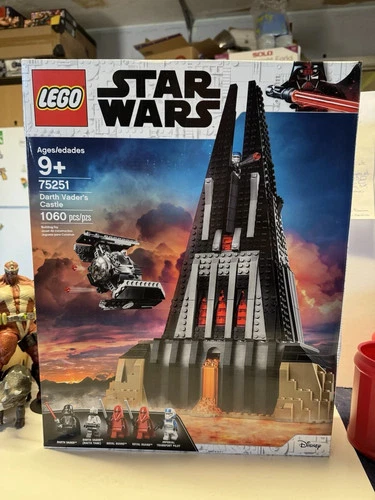 LEGO Star Wars: Darth Vader's Castle # 75251 - sealed box - nice condition
