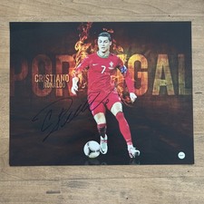 Cristiano Ronaldo Signed Portugal Autographed 11x14 Photo w/COA holo