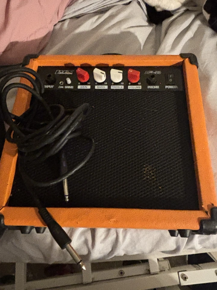 6-струнная электрогитара Fender Squier Affinity Stratocaster — черная - Изображение 2 из 3