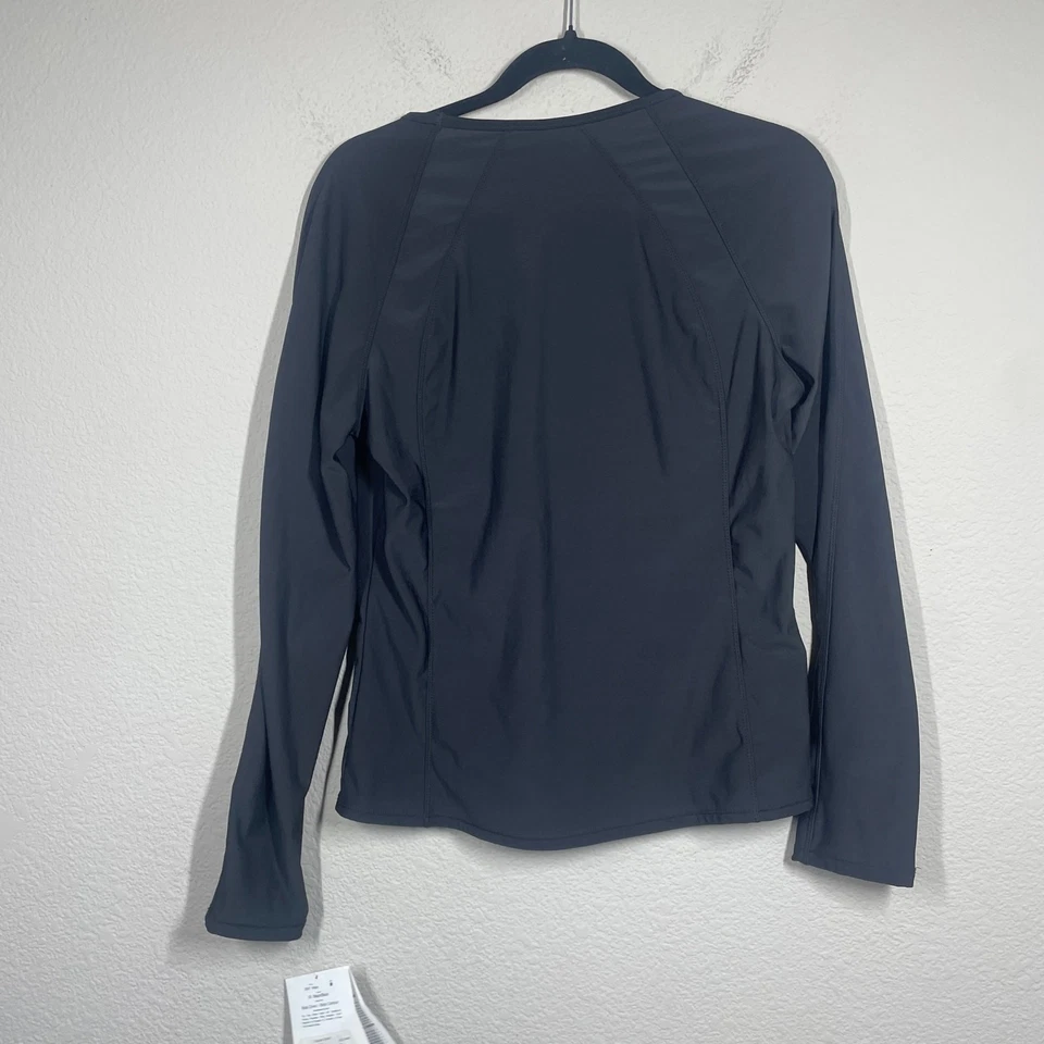 Blusa feminina Nils tamanho médio Hilary gola redonda preta manga comprida roupa ativa - Imagem 2 de 4