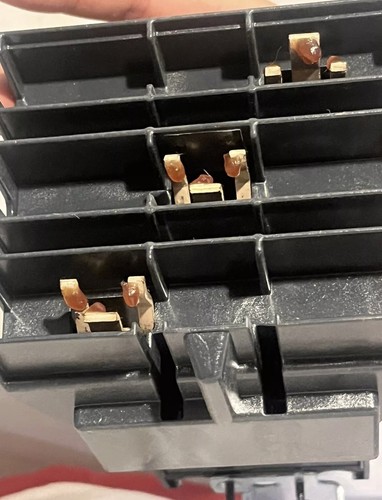 INTERRUTTORE I-LINE SQUARE D POWERPACT BJA36060 60A 3 poli 65kA@480V Nuovo - Foto 7 di 7