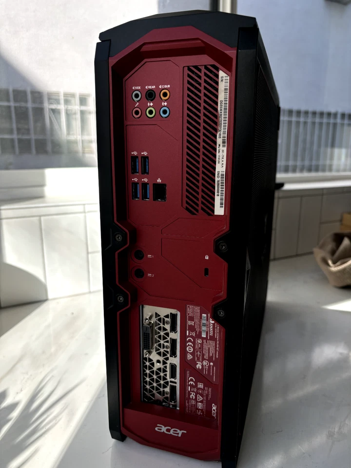 PRICE DROP Acer Predator G1-710 UD.P01AA.573  i7-7700 32GB RAM 512GB SSD+2TB - Image 4 of 4