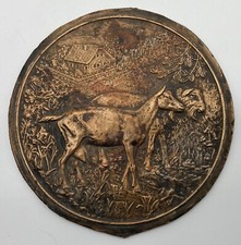 Relief En Bronze Rond Paysage Avec Des Chèvres Et Une Ferme Antique 14,3 Cm De Ø