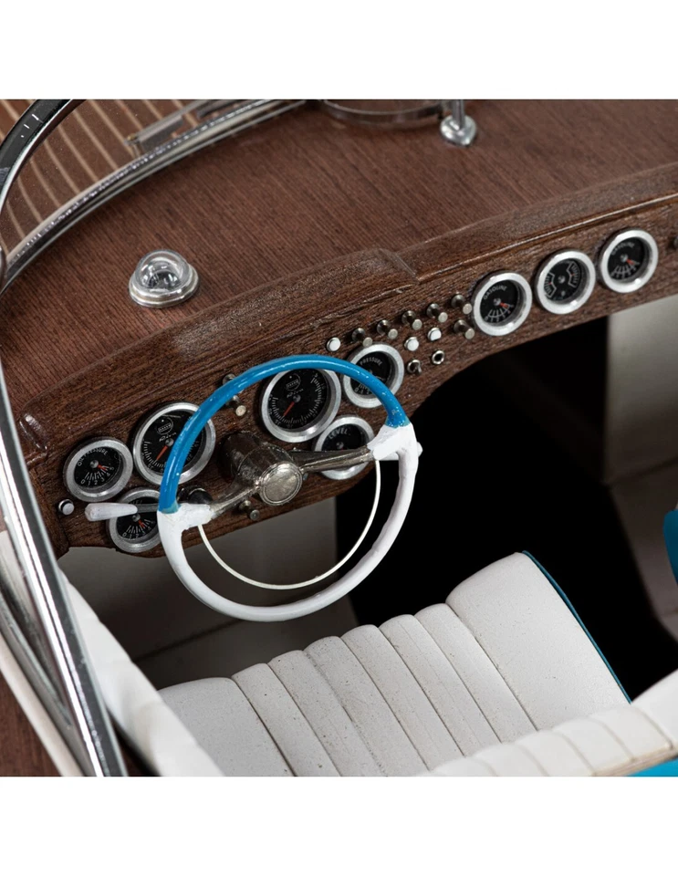 Amati 1608 -  Runabout Tipo Acquarama Kit 1:10 - Immagine 3 di 4