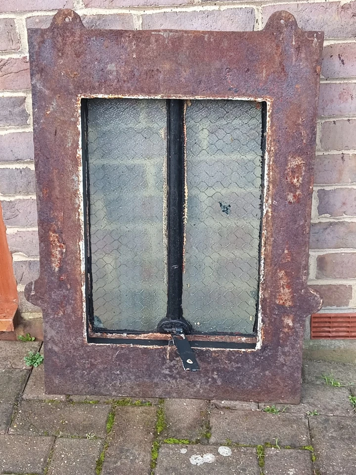 Tragaluz antiguo vintage de metal fundido acristalado techo inclinado ventana de apertura 30x21 Foto 4 de 4