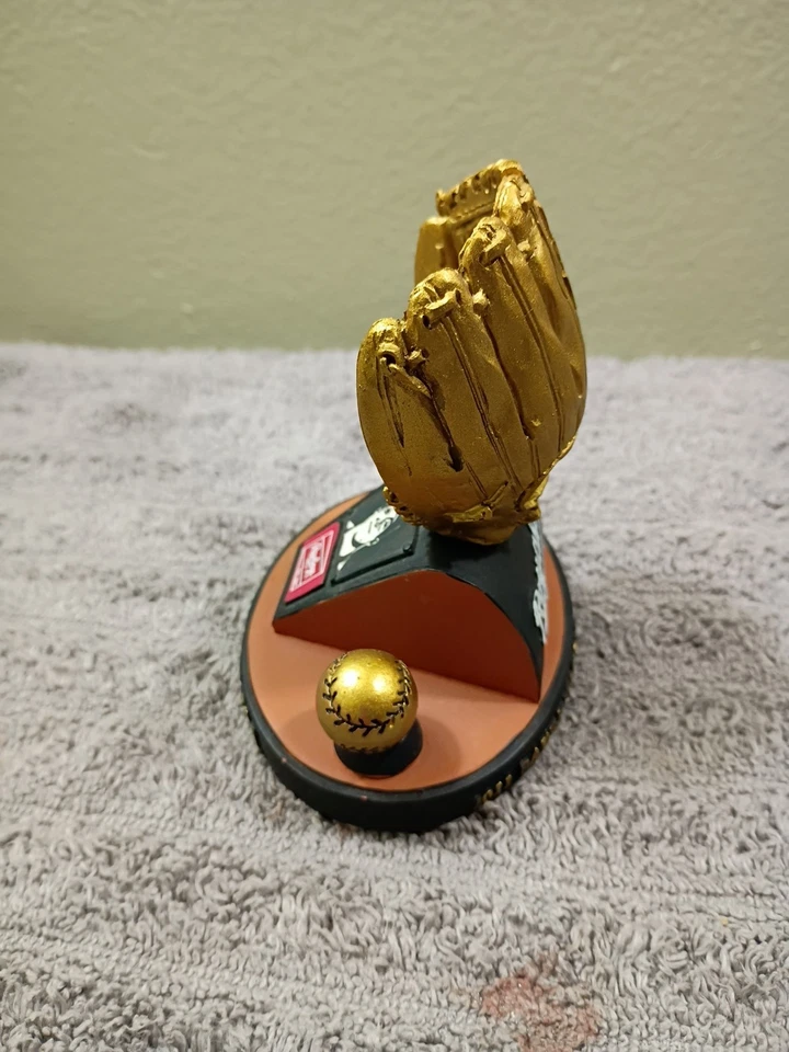 Premio Guante de Oro Alex Gordon Rawling de los Reales de Kansas City Foto 2 de 4