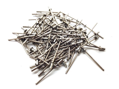 (100 Pack) Stanley 82068 Stainless Pop Rivets 3.2mm x 8mm (1/8" x 5/16") - Picture 1 of 5