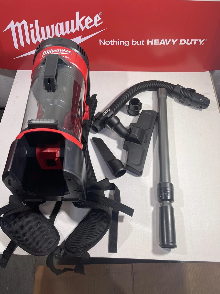 Milwaukee 0885 20 M18 Fuel Backpack Vacuum Black