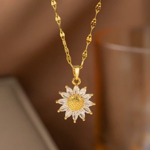 Authentic Women Gold Plated Sun Moon CZ Chain Pendant Necklace PE44