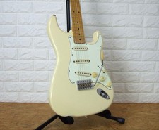Fender ST67-85 Stratocaster E-Gitarre Erle Korpus Ahorn Hals