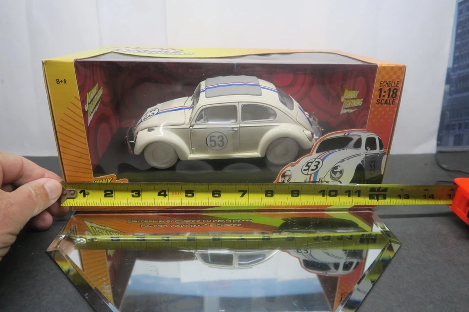 JOHNNY LIGHTNING 1/18 CHASE WHITE LIGHTNING HERBIE FULLY LOADED VW LOVE BUG ! - Image 3 of 4
