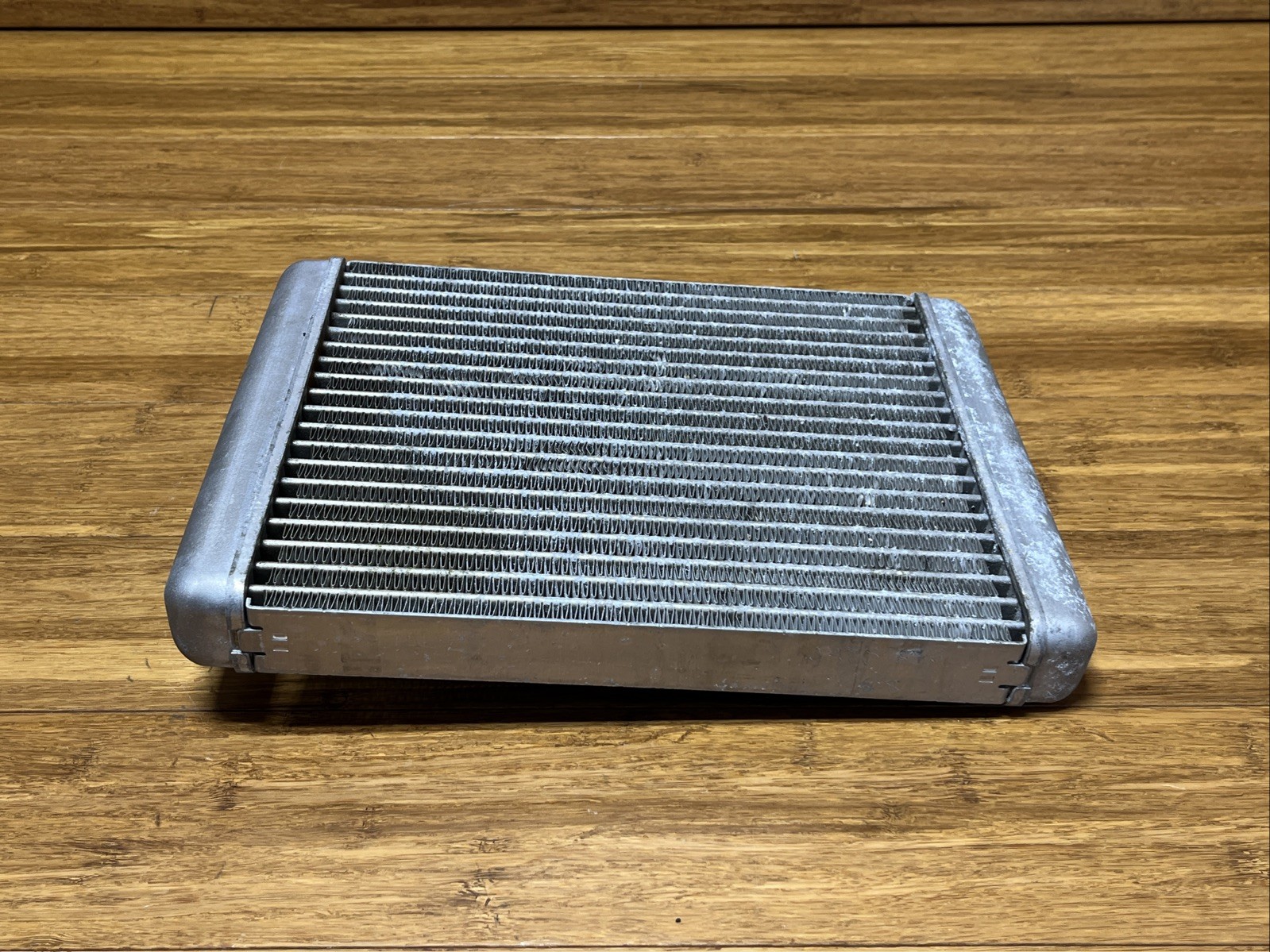 2009-2023 Rolls Royce Dawn RR6 Front Right Engine Oil Cooler 16k Miles OEM
