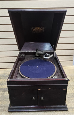 Antique Victor VV-IX Table Top Victrola Mahogany Phonograph - 1913