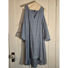 Vestido BCBGMAXAZRIA Azul Claro Hombro Frío Manga Campana Cuello en V Cambio Mediano