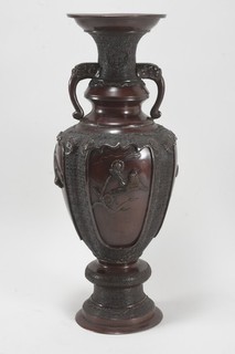 Q76R41 Antike japanische Bronze Vase