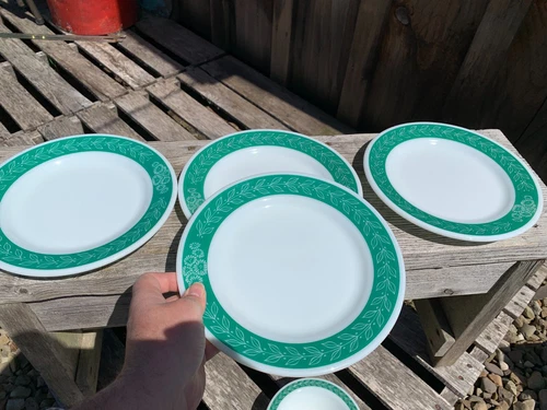 Lot of 4 Pyrex Corning Milk Glass Green Leaf band Plate 9 1/4" Diameter 712-17