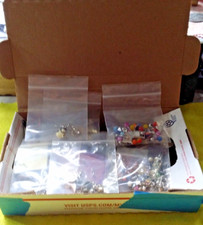 1.3 lbs Huge Lot Costume Jewelry VTG Now Junk Art Craft  lots of earrings
