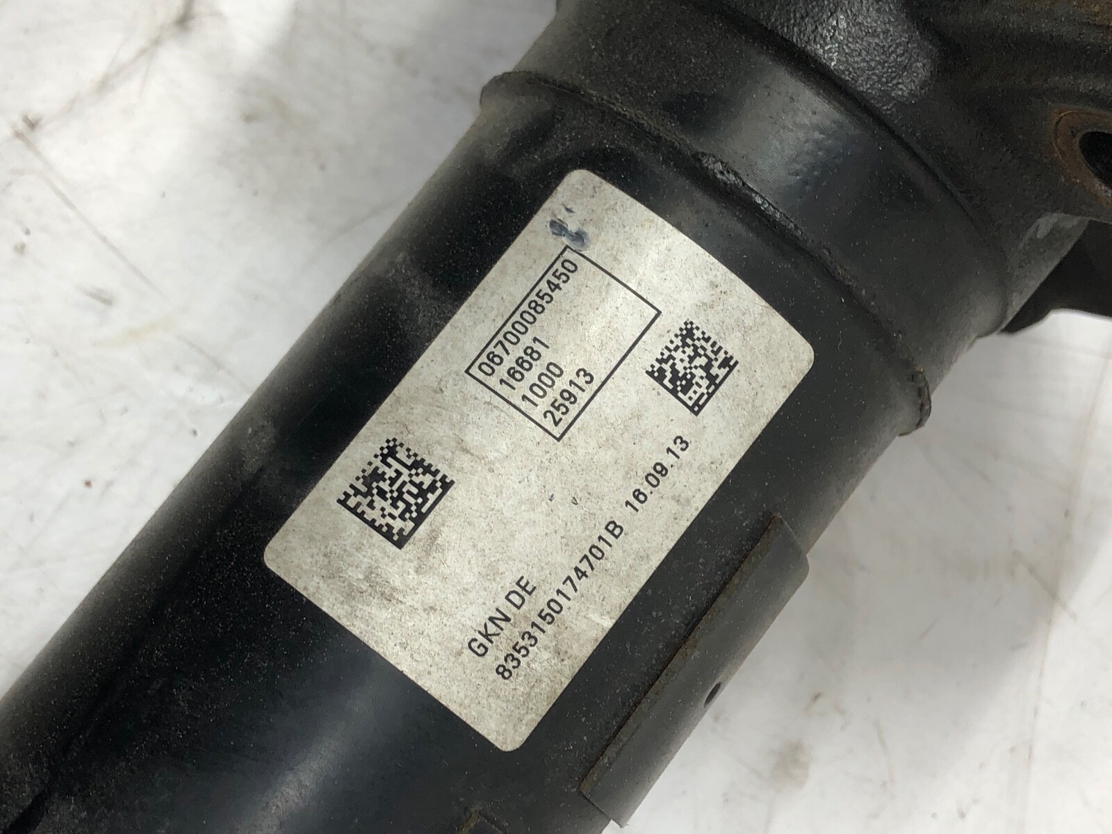 2014-2020 MASERATI GHIBLI RWD REAR DRIVE SHAFT OEM.