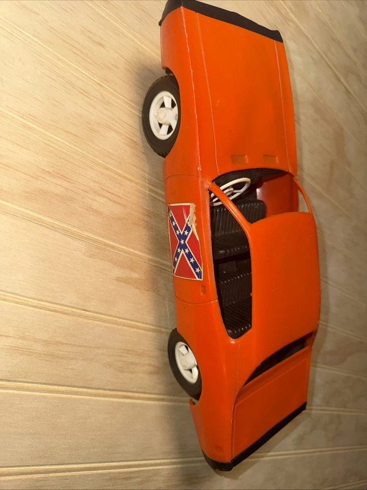 Coche de juguete de plástico vintage Gay Toys General Lee Dukes Of Hazzard coche de carreras ¡LIMPIO! Foto 4 de 4