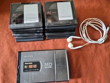 Sony MZ-E40 Personal MiniDisc Player Gray Compact W/13 MD DISK And Ear Plugs