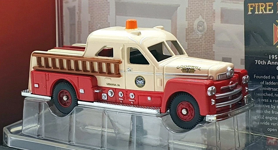 Corgi Appx 10cm Long Diecast CS90066 - 1951 Seagrave 70th Anniversary Pumper - Image 2 of 4