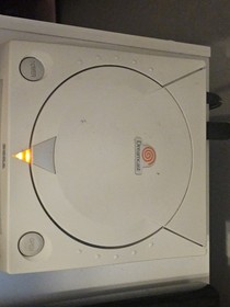SEGA Dreamcast Console w/ 4 Controllers, 2  Memory cards,  game not included 