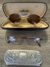 2 Anciennes Boites De Lunettes Et Deux Anciennes Paires De Lunettes