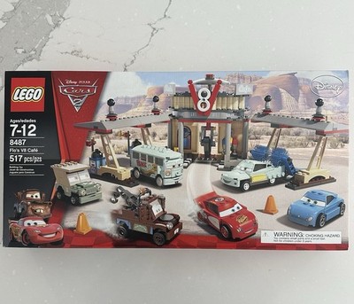 LEGO 8487: DISNEY CARS Flo's V8 Café - RETIRED 2011 - New / Sealed