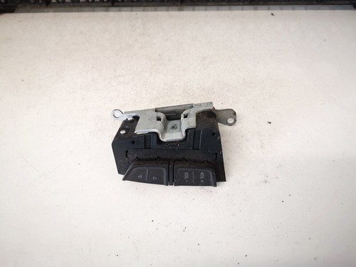 Volkswagen Passat 1997 Radio control switch (Switch radio Control) #1696371-65