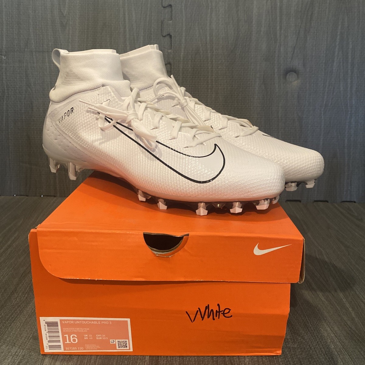 New Nike Vapor Untouchable Pro 3 White Black Football Cleats Mens 16‎ 917165-120 New Nike Vapor Untouchable Pro 3 White Black Football Cleats  main image 4