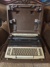 Smith-Corona Typetronic Electric Typewriter Model 1 E with Case (MISSING HANDLE) thumbnail