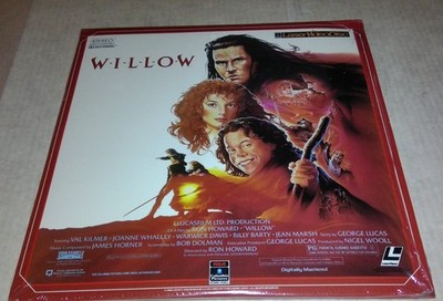 Willow Laserdisc 1988 Lucasfilm Val Kilmer Warwick Davis Ron Howard PG